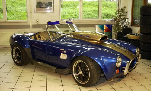 Cobra Weineck Cobra #8