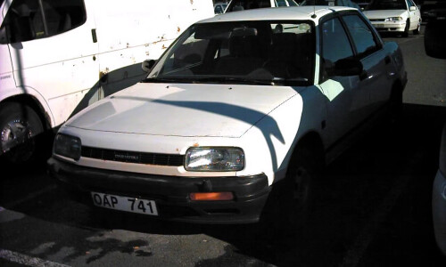 DAIHATSU Applause #4
