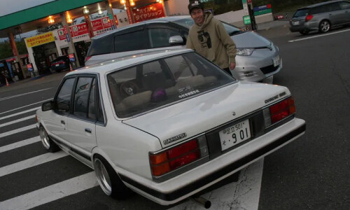 DAIHATSU Charmant #4