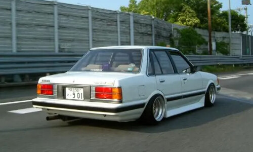 DAIHATSU Charmant #11