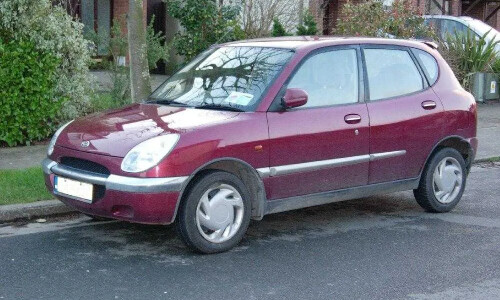 DAIHATSU Sirion Limited #3