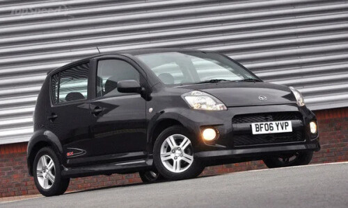 DAIHATSU Sirion Limited #12