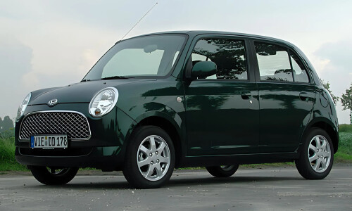 DAIHATSU Trevis 1.0 #1