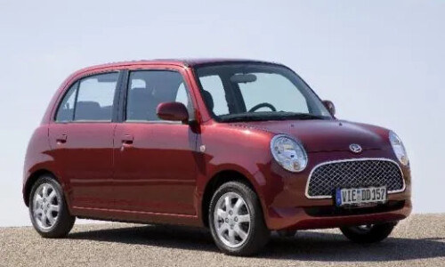 DAIHATSU Trevis 1.0 #4