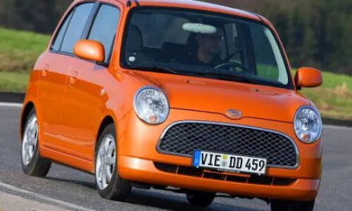 DAIHATSU Trevis 1.0 #5
