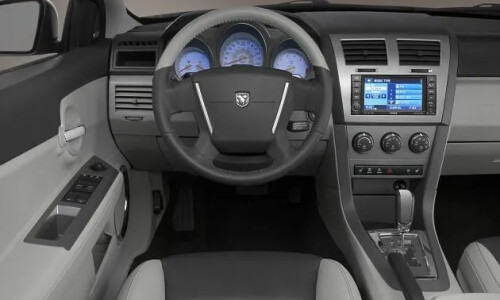 Dodge Avenger #10