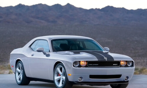 Dodge Challenger #1