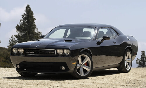 Dodge Challenger SRT-8 #2