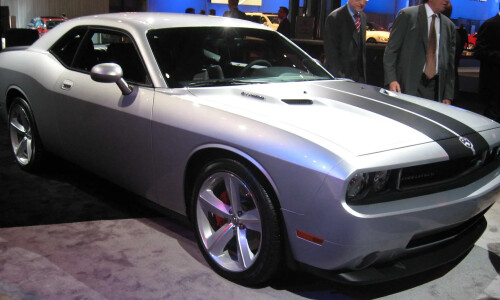 Dodge Challenger SRT-8 #4