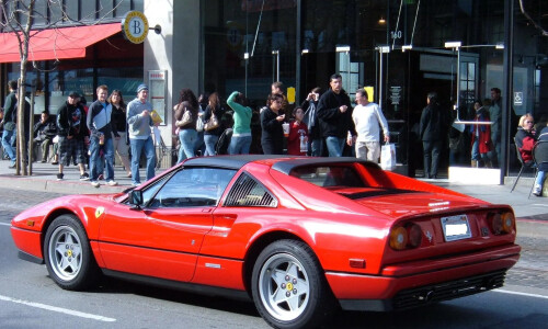 Ferrari 328 #1