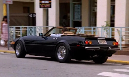 Ferrari 365 #12