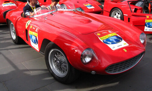 Ferrari 750 #1