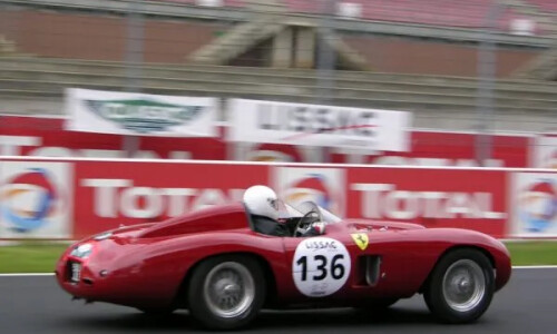 Ferrari 750 #11
