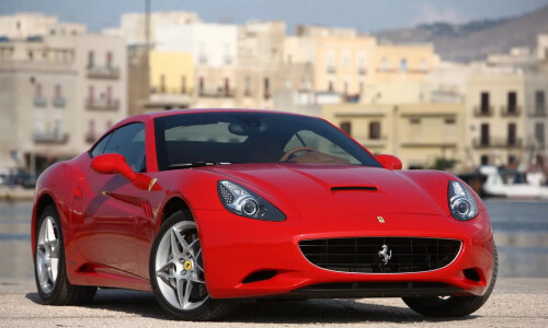 Ferrari California #6