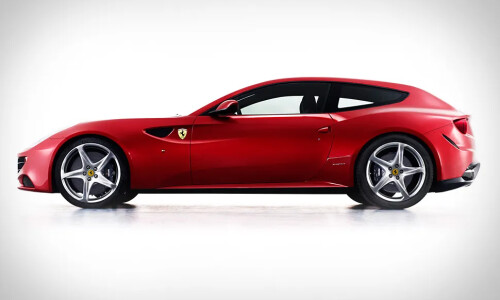 Ferrari FF #1