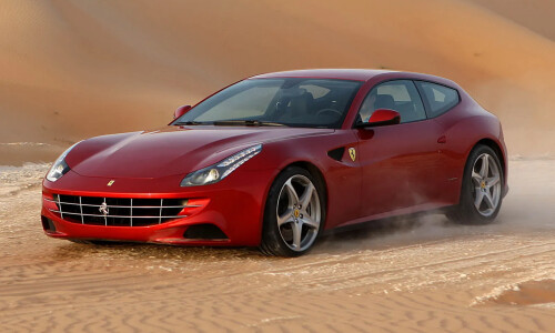 Ferrari FF #7