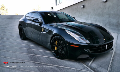 Ferrari FF #12