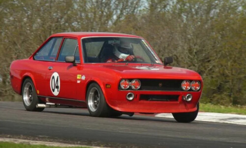 Fiat 124 Coupé #4