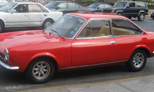 Fiat 124 Coupé #10