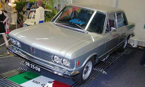 Fiat 130 #11