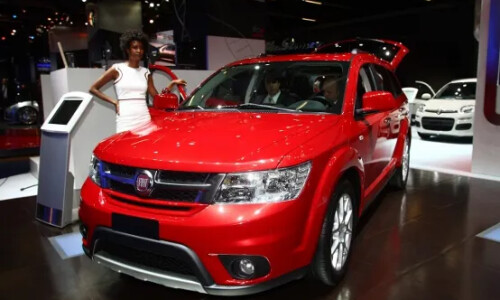 Fiat Freemont AWD #2