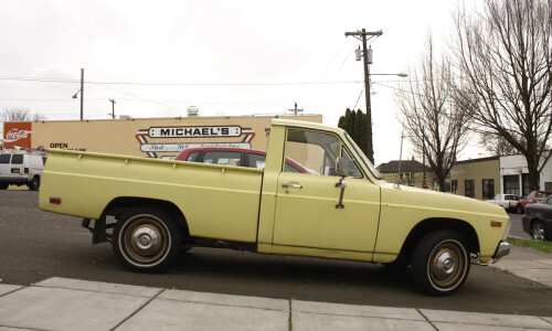 Ford Courier #10