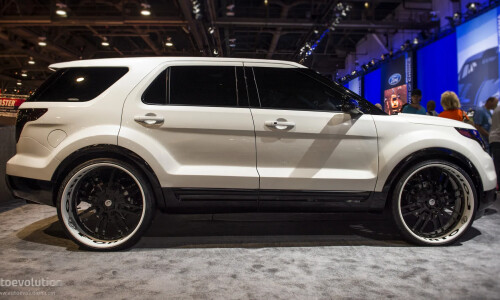 Ford Explorer #9