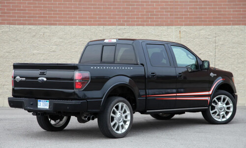 Ford F-150 Harley Davidson #8