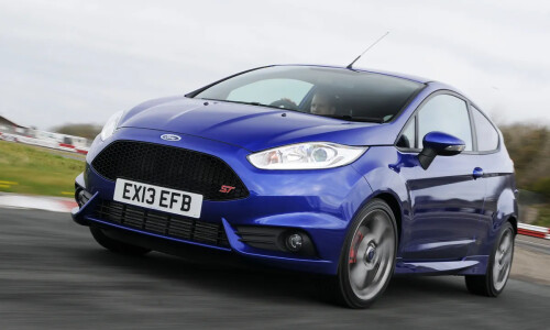 Ford Fiesta Black Magic #6