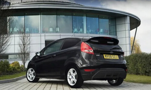 Ford Fiesta Van #8