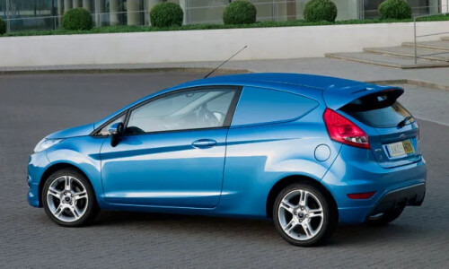 Ford Fiesta Van #11
