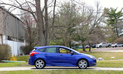 Ford Focus Fun X #8