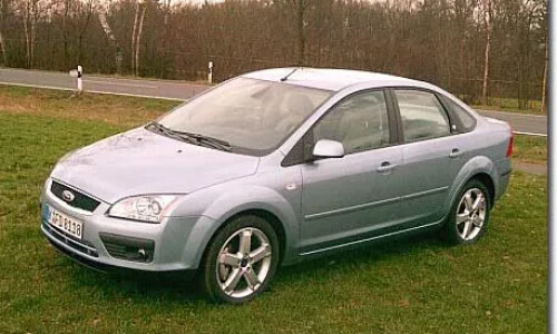 Ford Focus Ghia #4