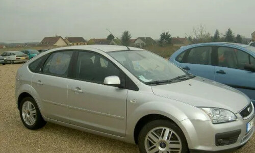 Ford Focus Ghia #6