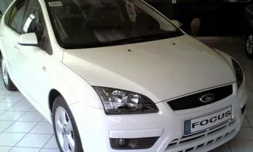 Ford Focus Ghia #7