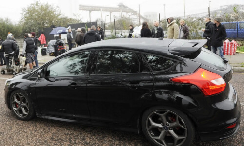 Ford Focus ST #9
