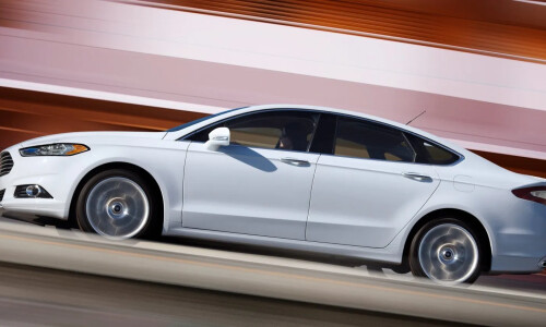 Ford Fusion #12