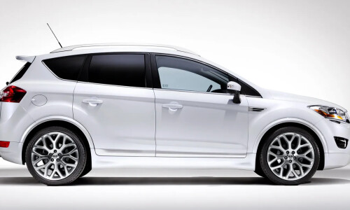 Ford Kuga 2.5 T #1