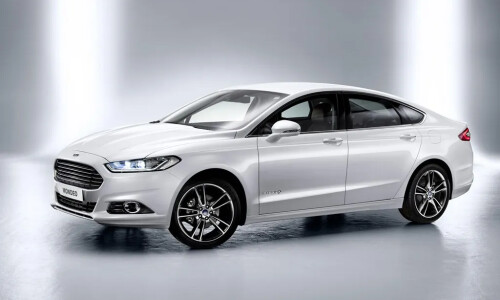 Ford Mondeo Hybrid #7