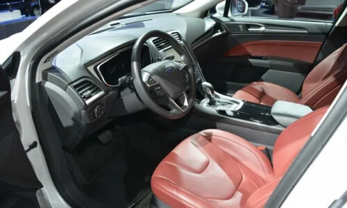 Ford Mondeo Hybrid #13