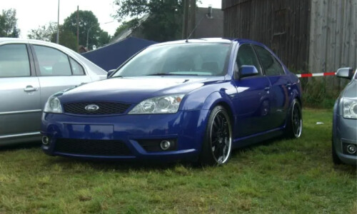 Ford Mondeo ST220 #8