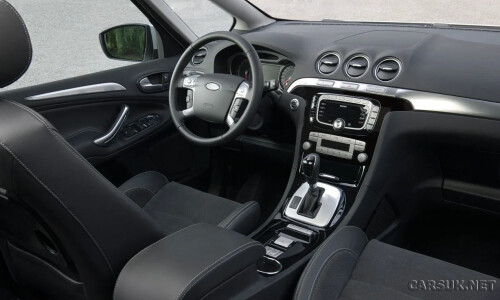 Ford S-MAX #10