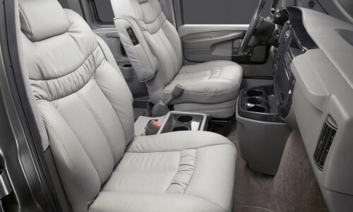 GMC Savana #11