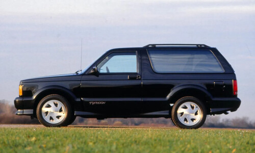 GMC Typhoon #7