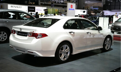 Honda Accord Type S #9