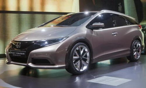 Honda Civic Kombi #9