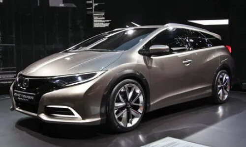 Honda Civic Kombi #12