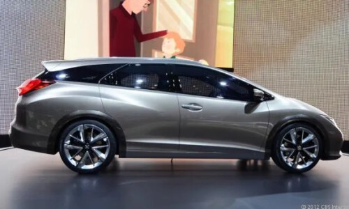 Honda Civic Tourer #9