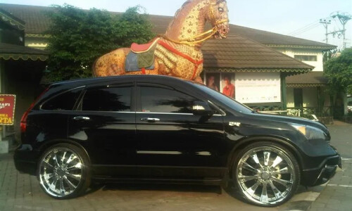 Honda CR-V Style #3