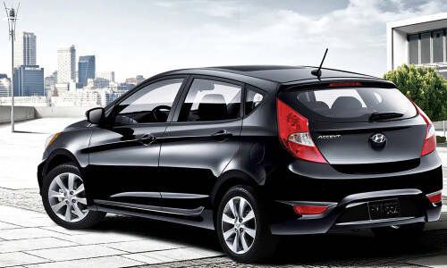 Hyundai Accent #10